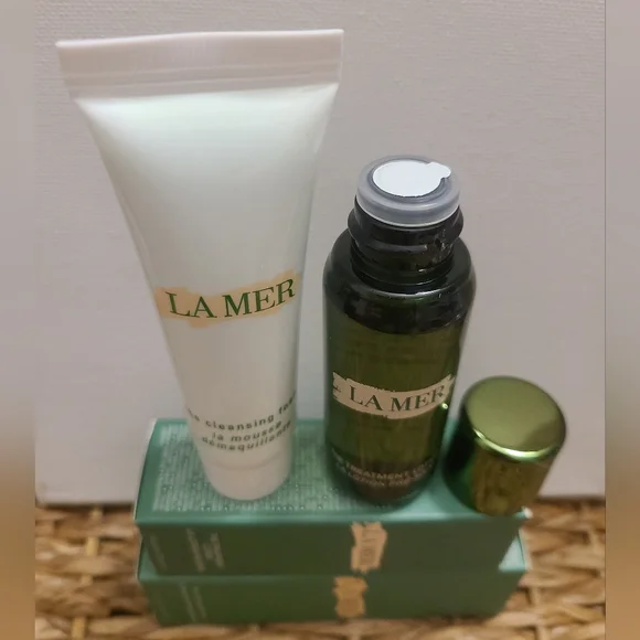 LA MER |Duo| Treatment Lotion & Cleansing Foam 1oz each - Picture 2 of 5
